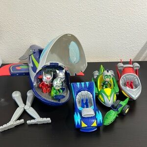PJ Masks themed set of vehicles and figurines